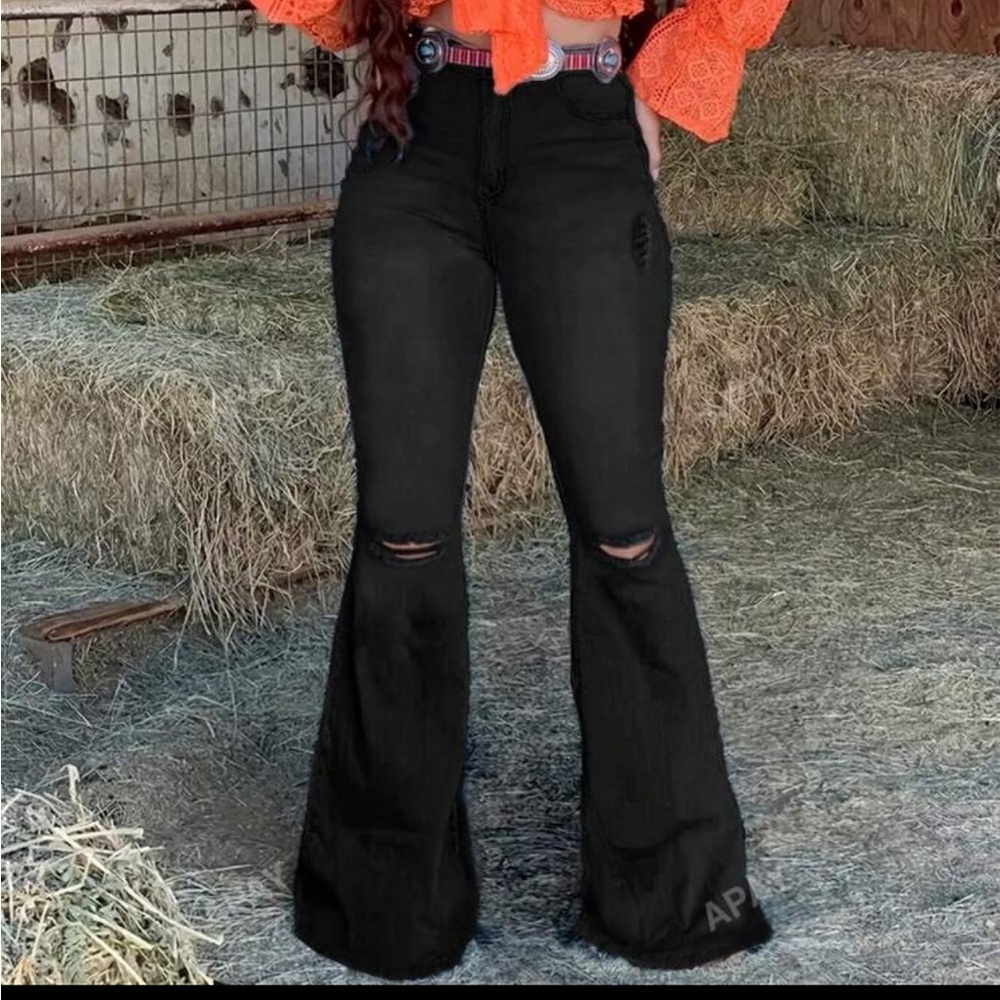 Black bell bottom jeans